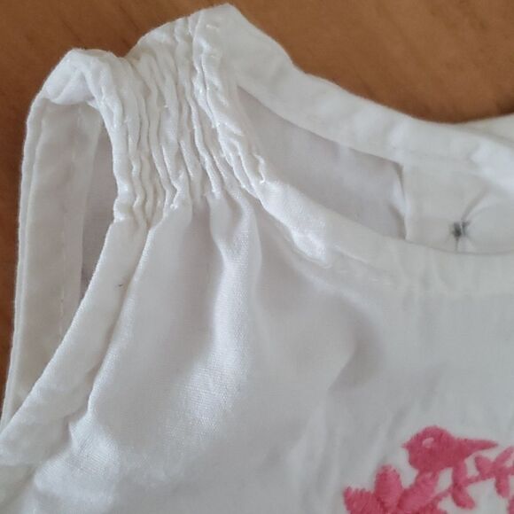 Vintage Baby B'gosh Embroidered Floral Sleeveless Top Size Newborn - Picture 6 of 9